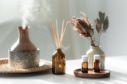 Aromaterapi Nedir? Hayatımıza Aromaterapiyi Nasıl Dahil Edebiliriz?